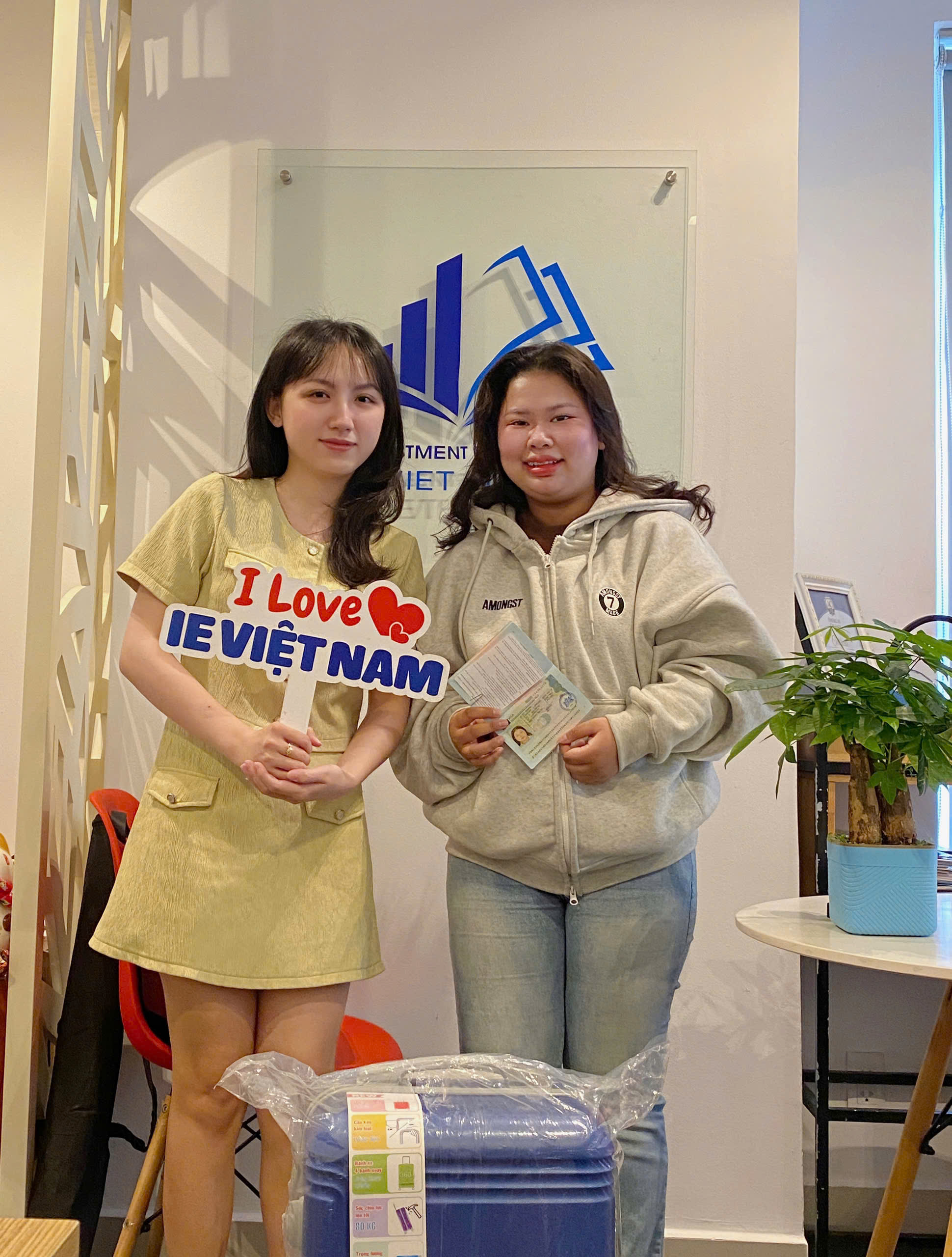 TẤM VÉ DU HỌC HÀ LAN SAU BAO NHIÊU NỔ LỰC