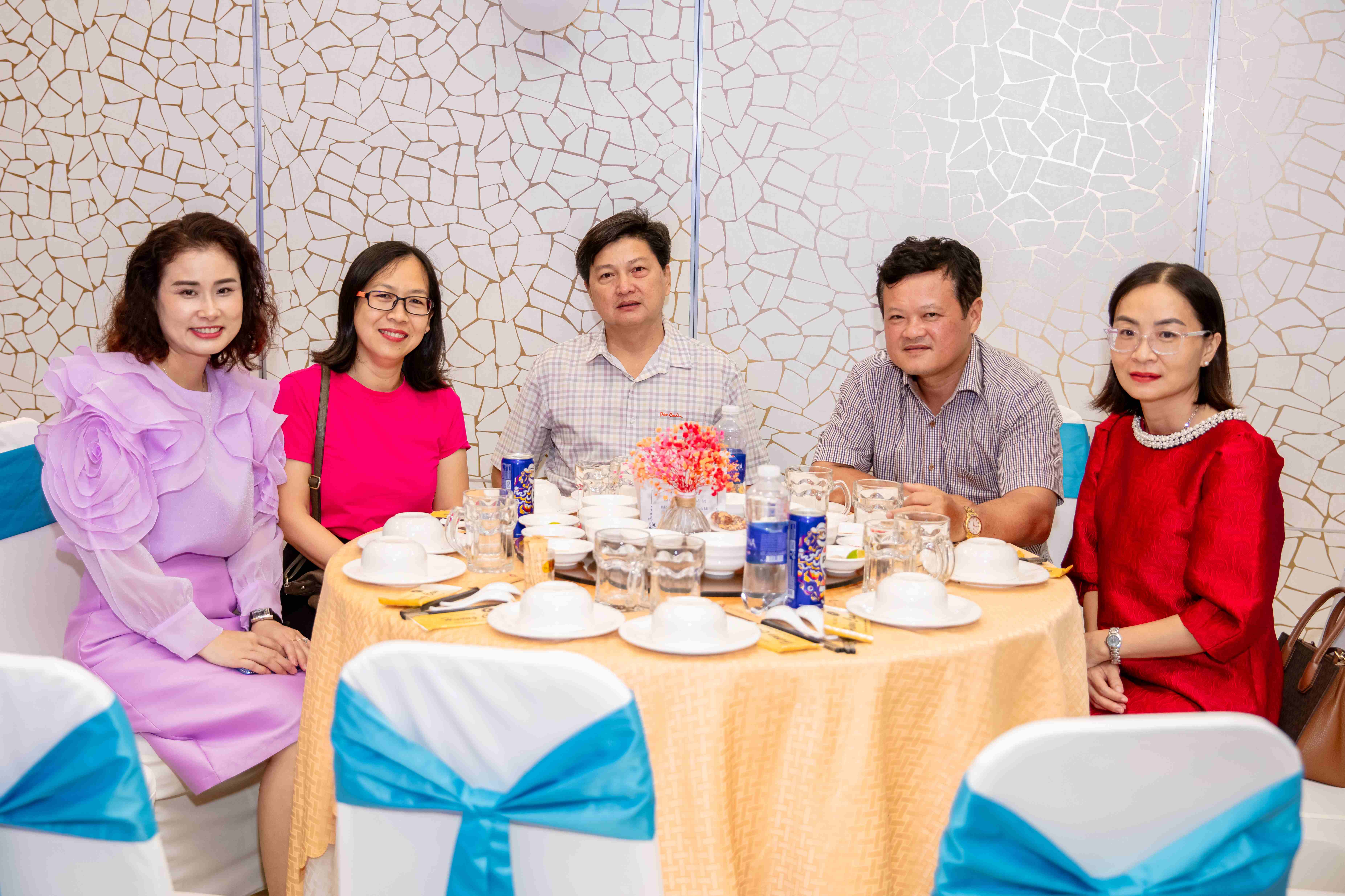 Khách hàng thân thiết