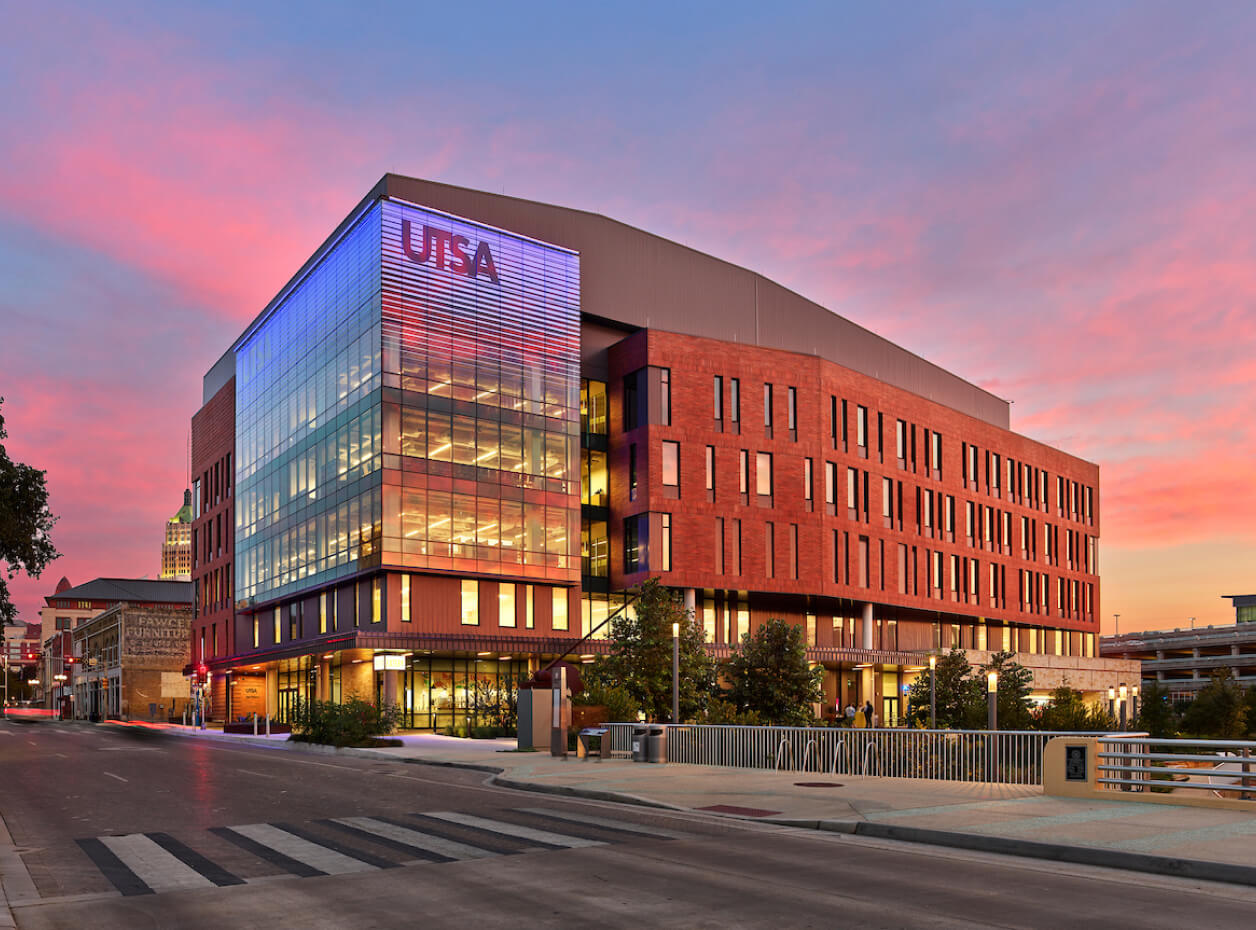 ĐẠI HỌC TEXAS TẠI SAN ANTONIO (UNIVERSITY OF TEXAS AT SAN ANTONIO)