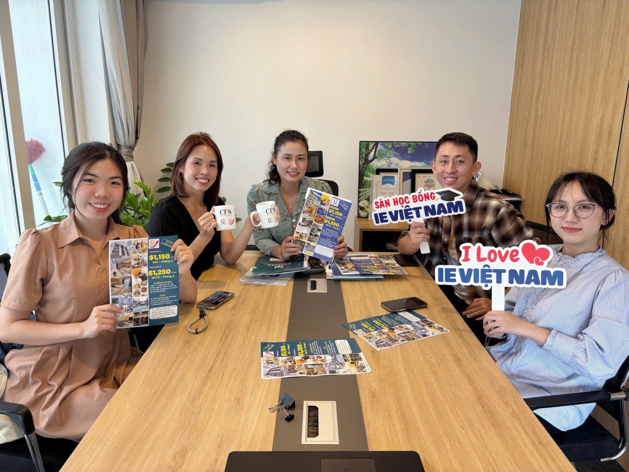 CÁC BUỔI GẶP GỠ ĐẠI DIỆN TRƯỜNG