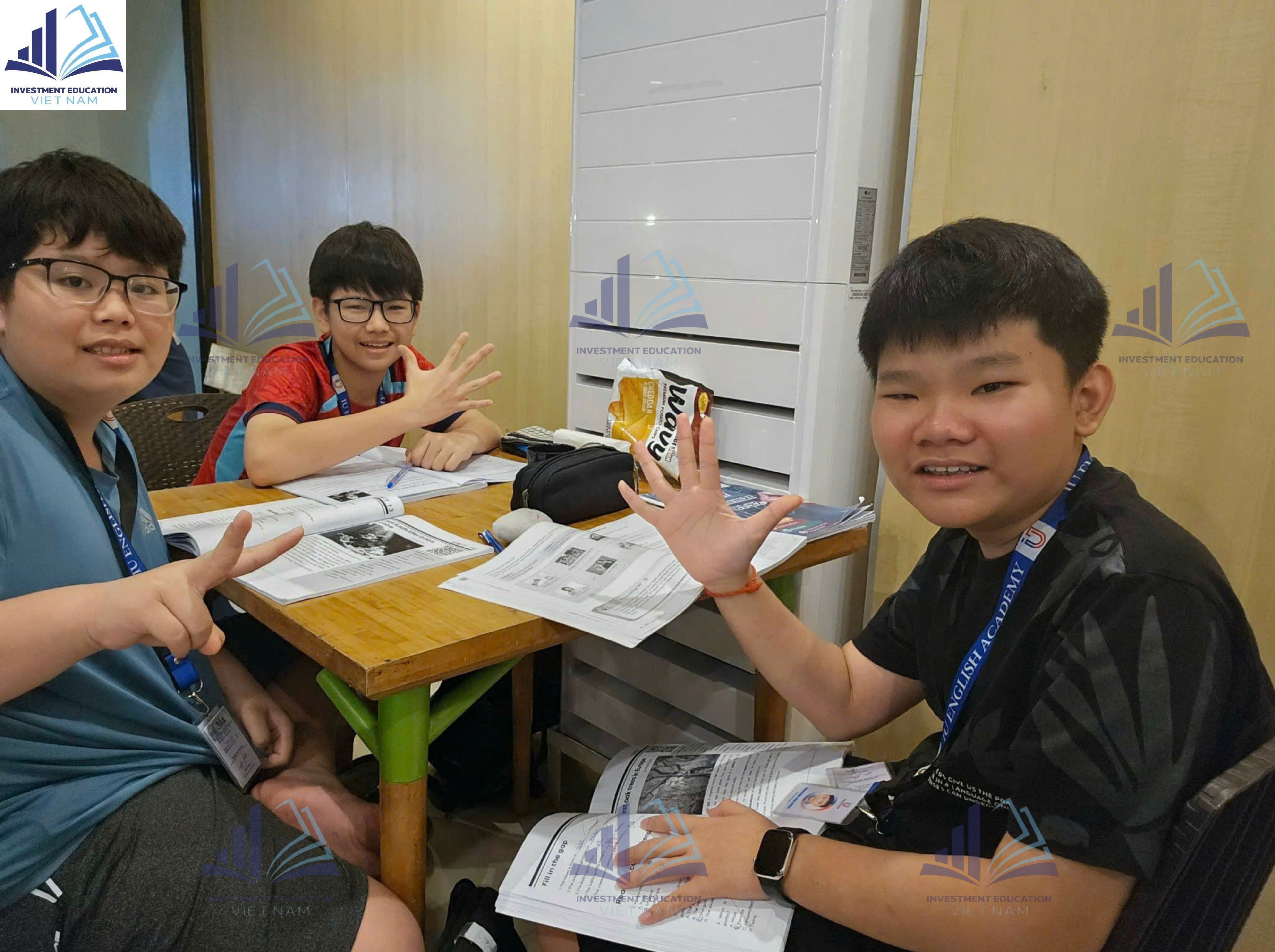 Giờ tự học của các bạn học viên trại hè